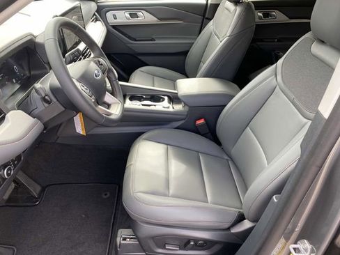 New 2026 Ford Explorer Active image 12