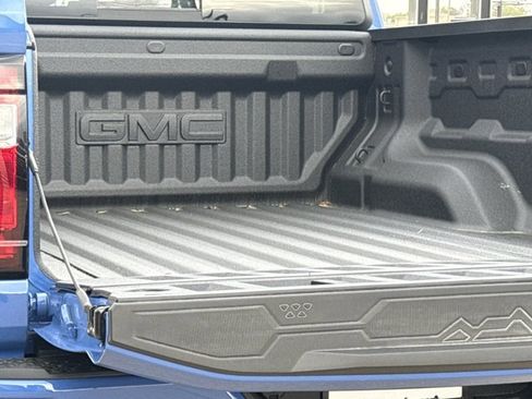 New 2026 GMC Canyon Elevation w/ Convenience Package image 11