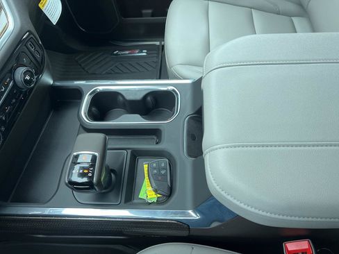 New 2025 Chevrolet Silverado 1500 LT Trail Boss w/ Dark Appearance Package AWD/4WD image 28