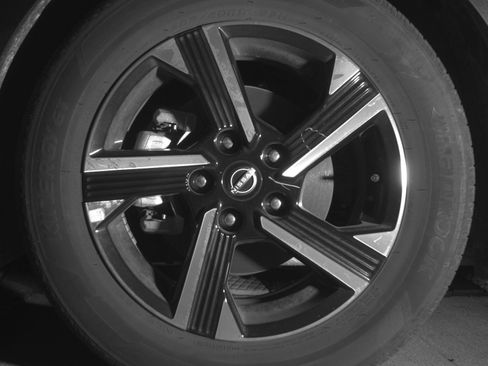 Used 2025 Nissan Sentra SV FWD image 12