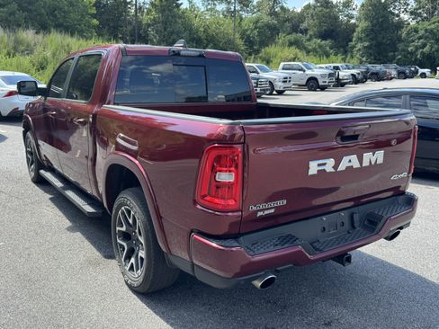 Used 2025 RAM 1500 Laramie w/ Sport Appearance Package AWD/4WD image 7