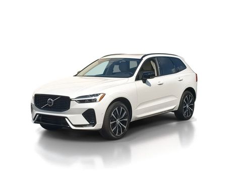 Used 2025 Volvo XC60 B5 Plus w/ Protection Package Premier AWD/4WD image 4