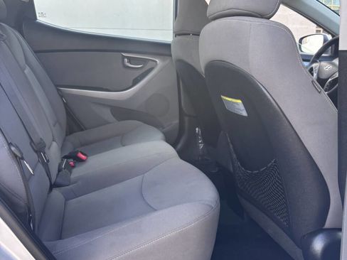 Used 2015 Hyundai Elantra SE w/ Option Group 02 image 17