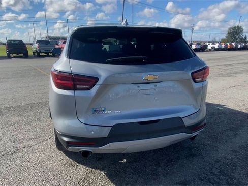 Used 2025 Chevrolet Blazer LT image 7