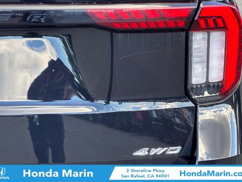 Used 2025 Ford Explorer ST-Line AWD/4WD image 37