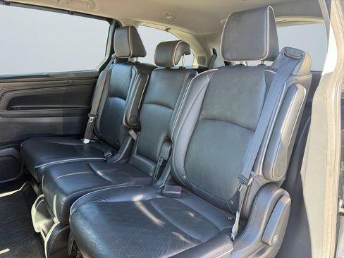 Used 2022 Honda Odyssey Elite image 13