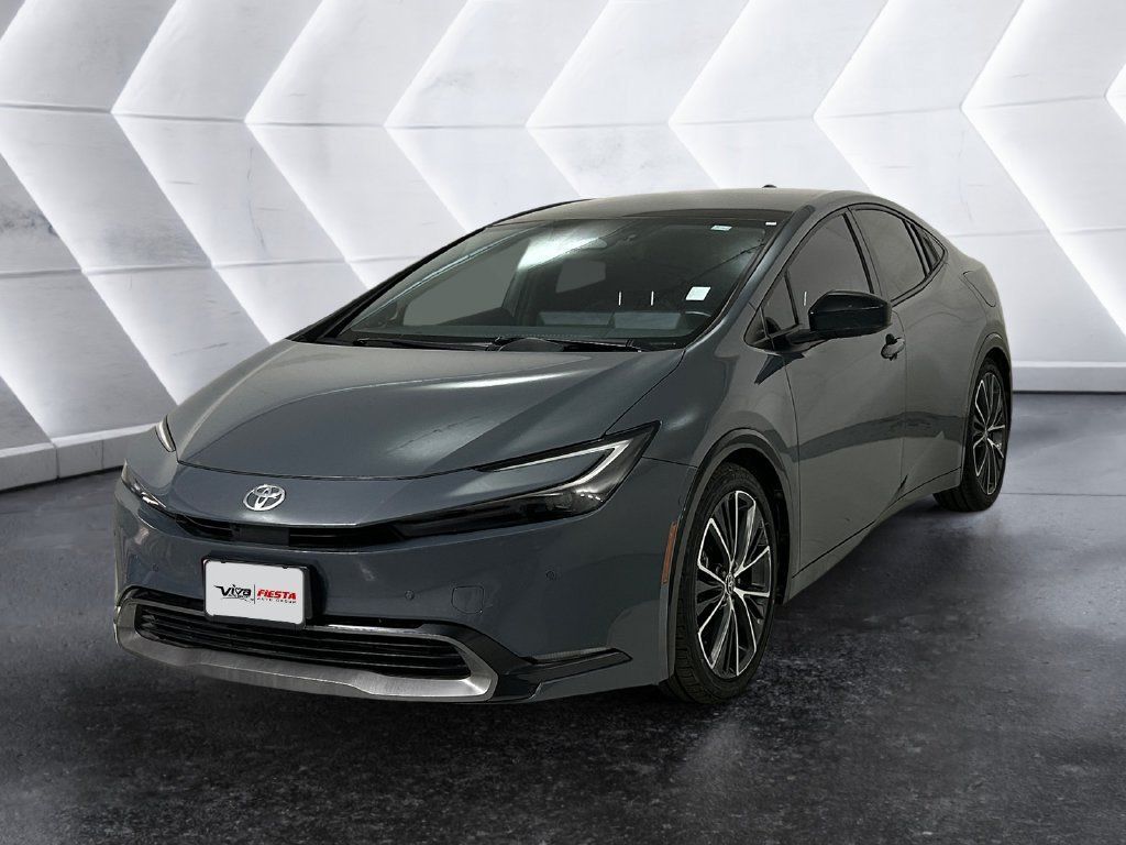 Used 2023 Toyota Prius Limited w/ Limited Premium Package FWD image 3