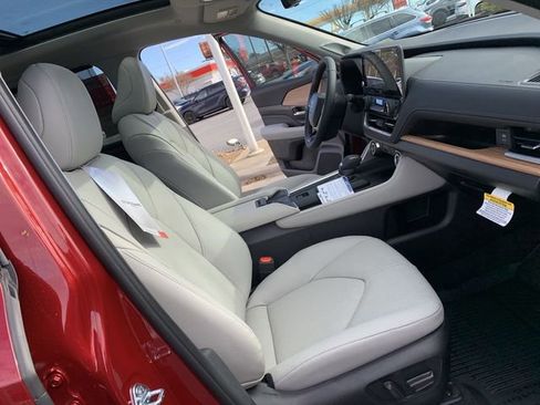 New 2026 Toyota Grand Highlander Limited image 14