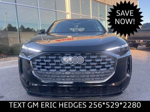 New 2025 Audi Q5 Prestige image 2