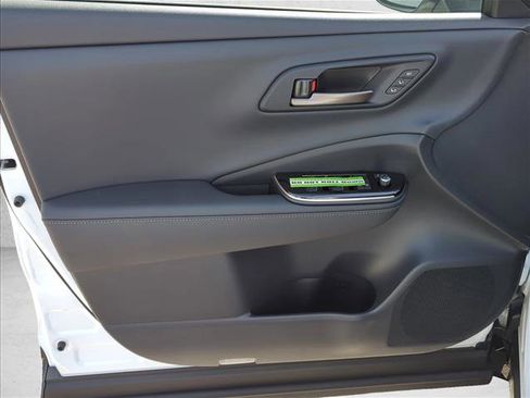 New 2025 Toyota Crown Signia image 10