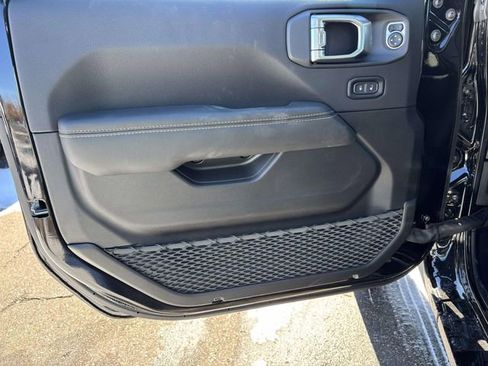 New 2026 Jeep Gladiator Sport image 12