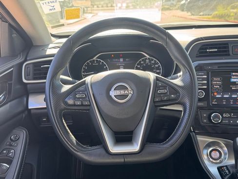 Certified 2023 Nissan Maxima SV w/ Floor Mat Group image 15