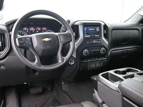 Used 2022 Chevrolet Silverado 1500 Custom image 24
