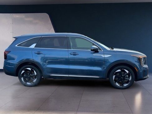 Certified 2025 Kia Sorento SX Prestige image 6