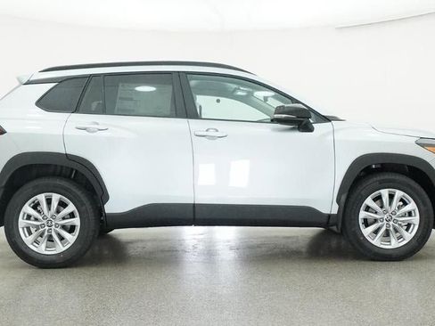 New 2026 Toyota Corolla Cross LE image 27