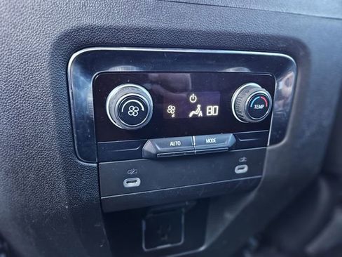 Used 2024 Chevrolet Tahoe LT image 28