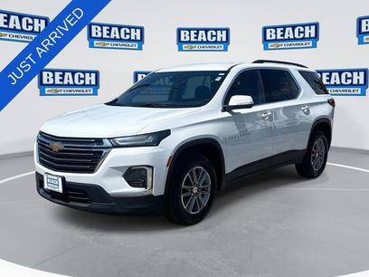 Used 2023 Chevrolet Traverse LT
