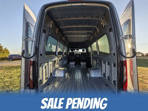 Used 2023 Mercedes-Benz Sprinter 3500 w/ Parking Package image 21