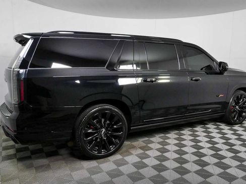 Certified 2025 Cadillac Escalade ESV V w/ LPO, ONYX Package AWD/4WD image 2