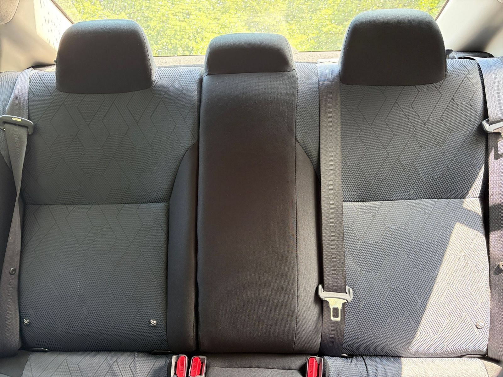 Used 2025 Nissan Versa SV FWD image 35
