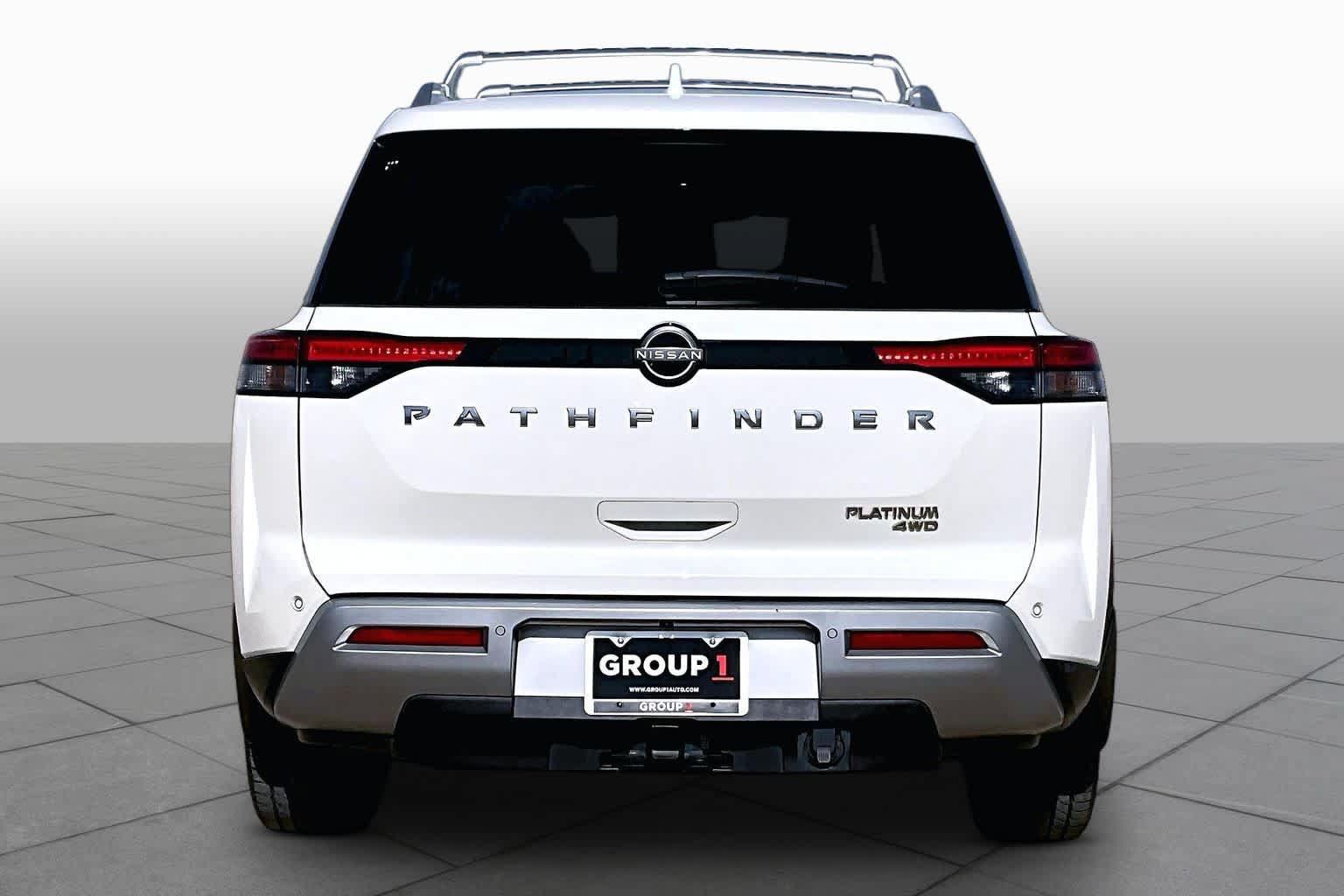 Used 2024 Nissan Pathfinder Platinum w/ Cargo Package AWD/4WD image 5