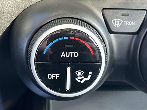 Used 2024 Hyundai Venue Limited image 37