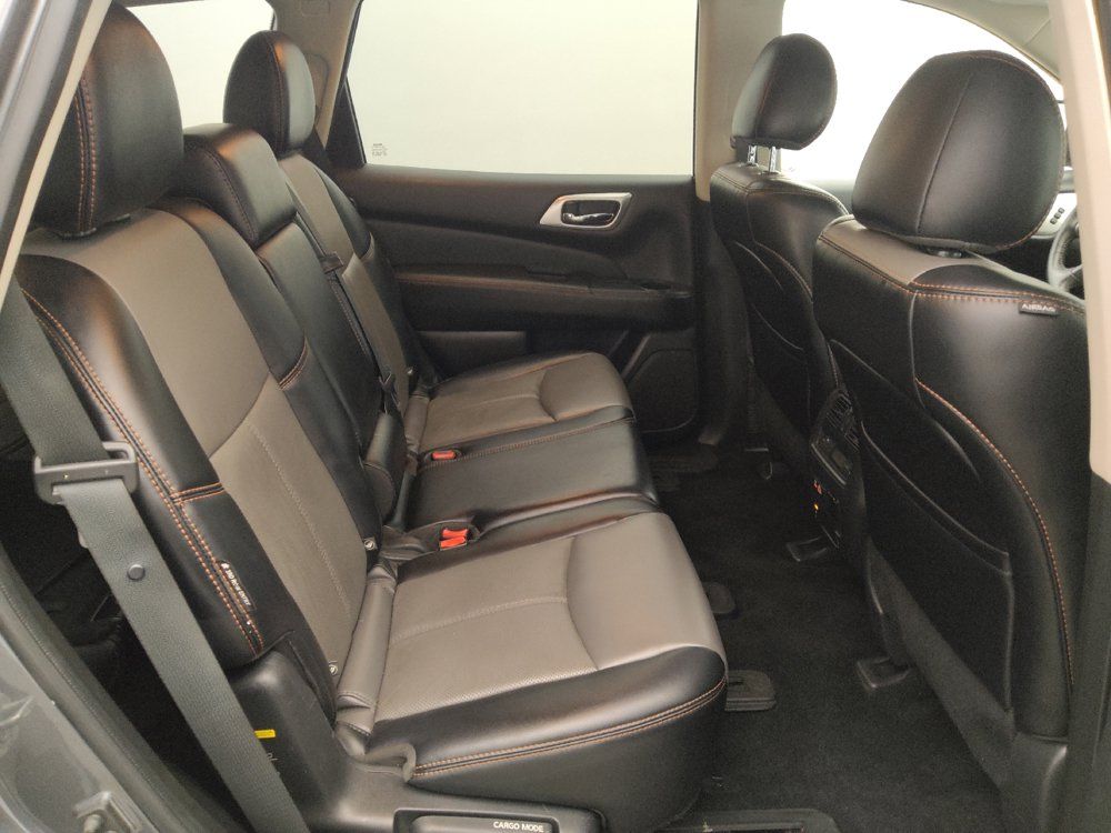 Used 2019 Nissan Pathfinder SL AWD/4WD image 19