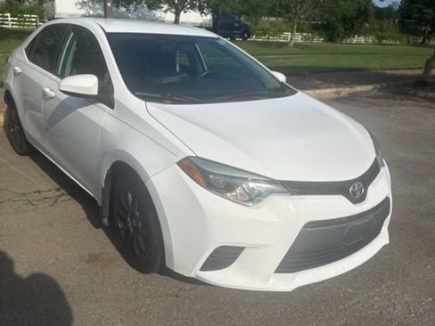 Used 2015 Toyota Corolla L FWD image 4