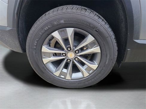 New 2026 Chevrolet Equinox LT image 9