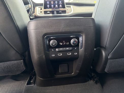 Used 2021 Chevrolet Tahoe RST w/ Luxury Package AWD/4WD image 42