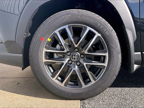 New 2026 Toyota Corolla Cross XLE image 15