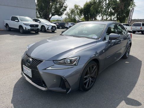 Used 2020 Lexus IS 350 F Sport w/ F Sport Package RWD image 3