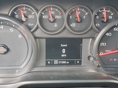 Used 2021 Chevrolet Silverado 2500 W/T w/ WT Convenience Package image 35