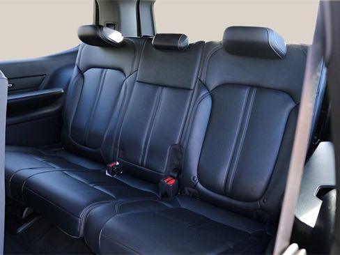 Used 2022 Jeep Wagoneer Series III image 16