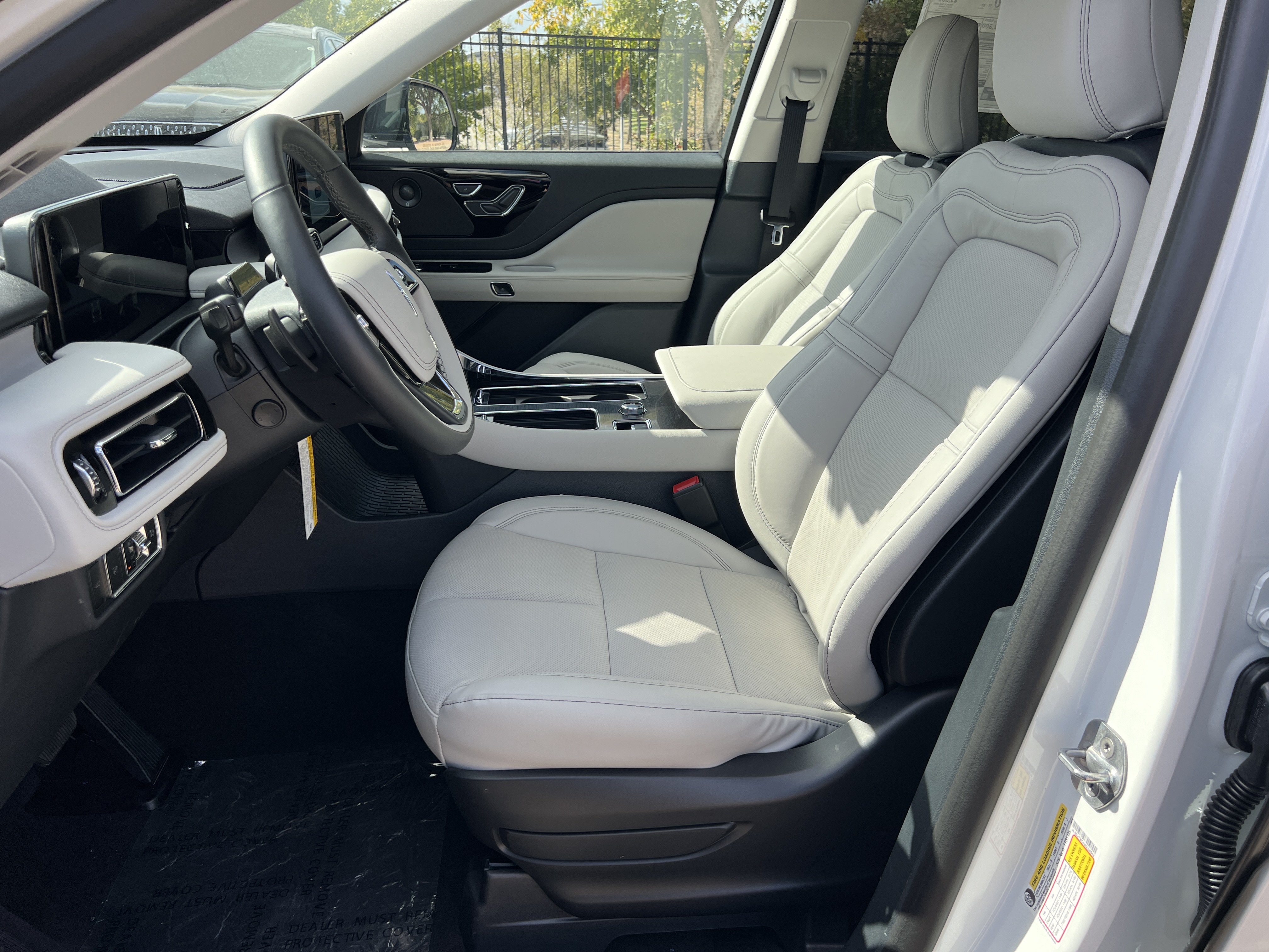 New 2027 Lincoln Aviator Reserve RWD image 14