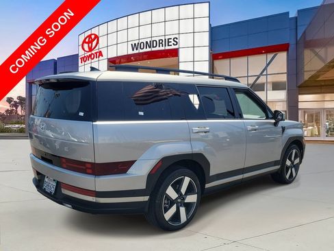 Used 2025 Hyundai Santa Fe Limited FWD image 8