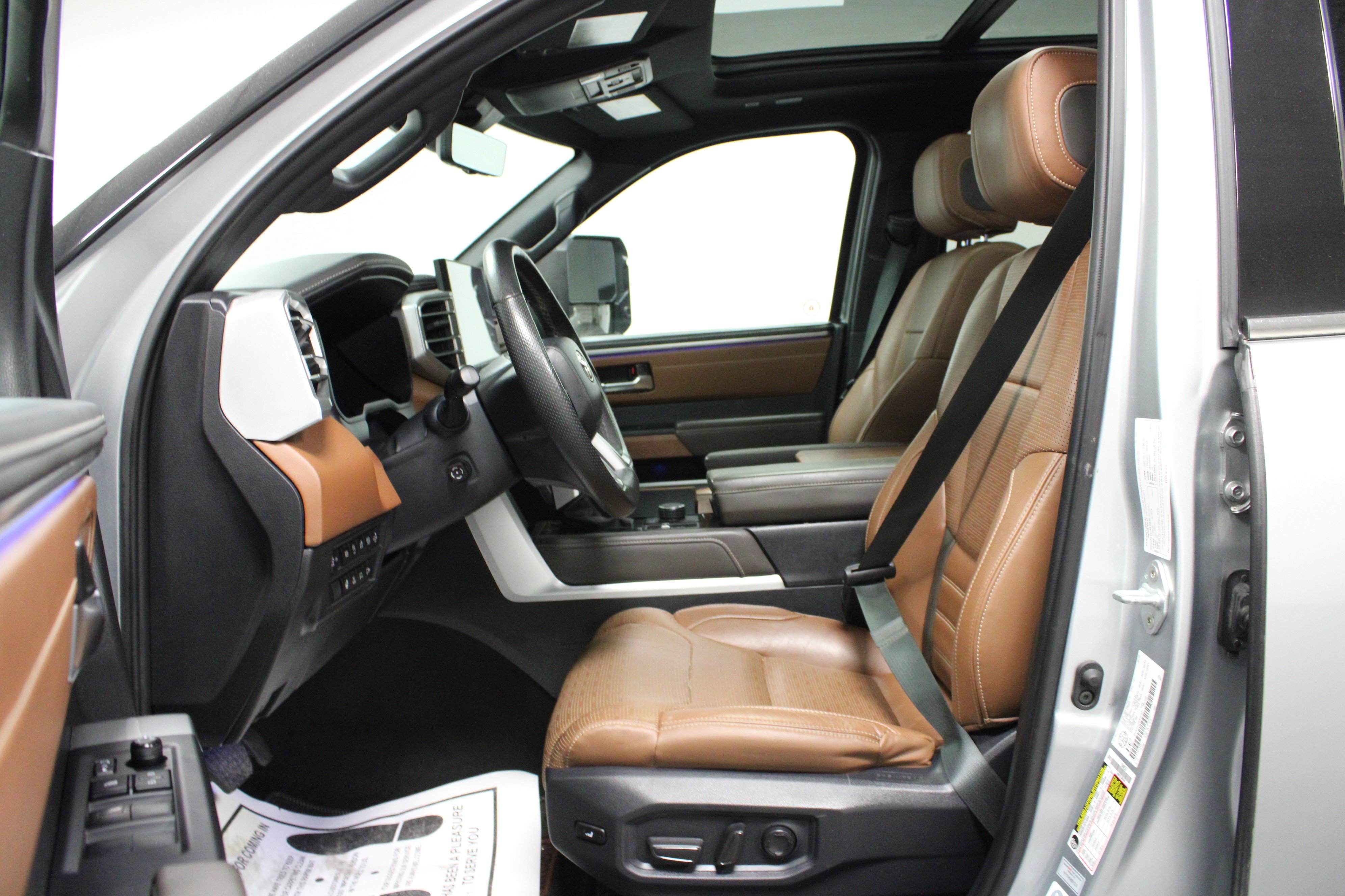 Used 2022 Toyota Tundra 1794 Edition AWD/4WD image 12