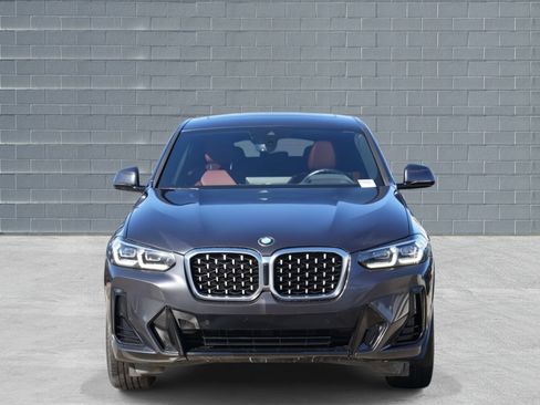 Used 2022 BMW X4 xDrive30i image 2