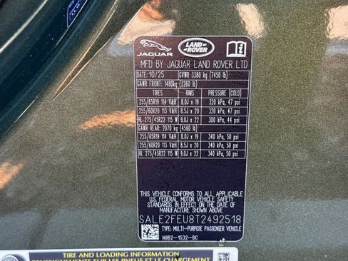 New 2026 Land Rover Defender 130 X-Dynamic SE AWD/4WD image 20