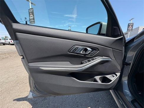 Used 2023 BMW 330i Sedan image 8