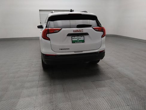 Used 2021 GMC Terrain SLE w/ Elevation Edition FWD image 6