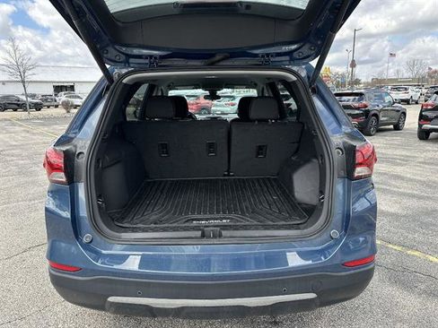 Used 2024 Chevrolet Equinox LT FWD image 41