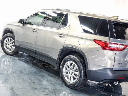 Used 2018 Chevrolet Traverse LT image 11