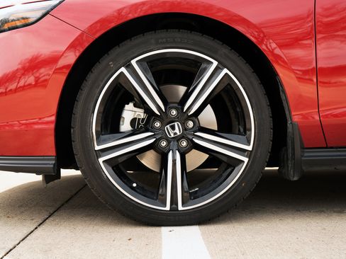 Used 2024 Honda Accord Sport image 14