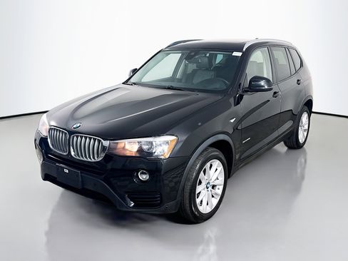 Used 2017 BMW X3 sDrive28i image 4