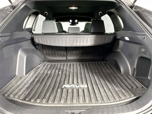 Certified 2024 Toyota RAV4 SE image 37
