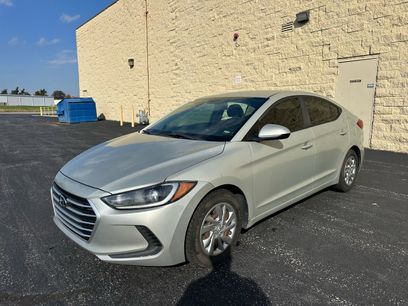 Used 2017 Hyundai Elantra SE
