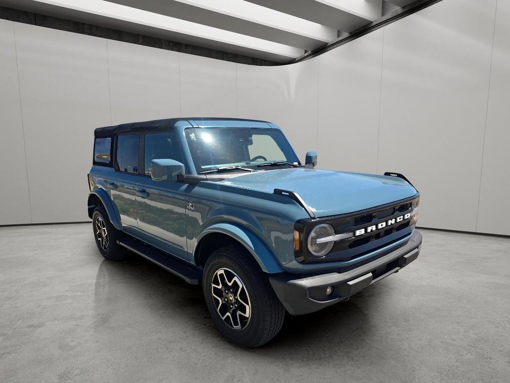 Used 2022 Ford Bronco Outer Banks AWD/4WD image 7