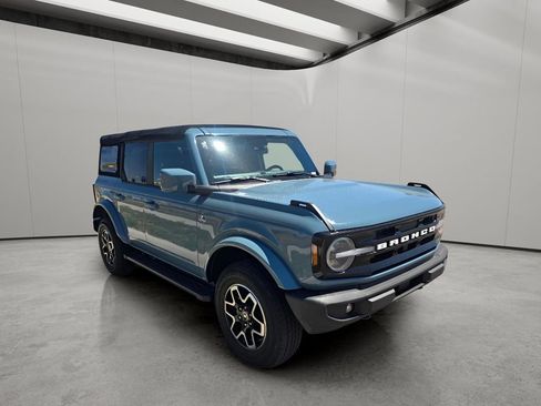 Used 2022 Ford Bronco Outer Banks AWD/4WD image 7