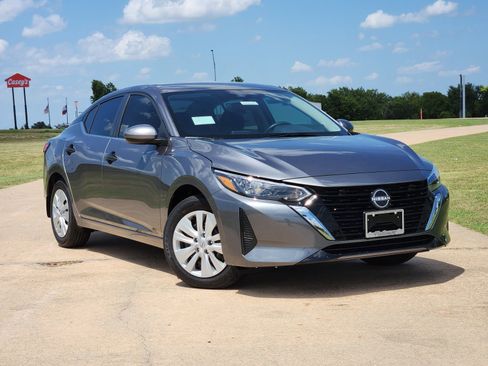 New 2025 Nissan Sentra S image 6